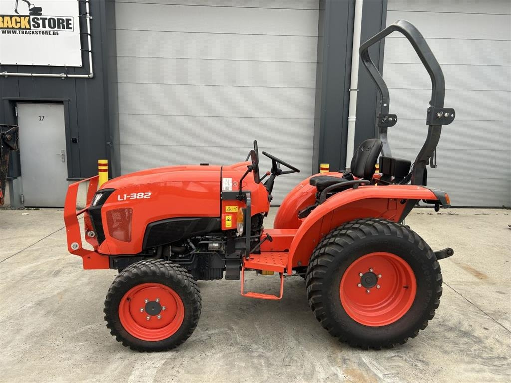 Kubota L1-382 (7325) - جرار البلدية: صورة 3 Kubota L1-382 (7325) - جرار البلدية: صورة 3