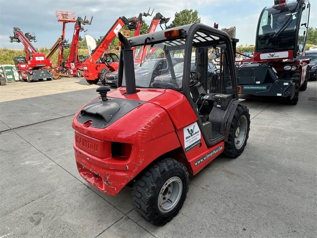 Manitou MH25-4 - رافعة شوكية للأرض الوعرة: صورة 3 Manitou MH25-4 - رافعة شوكية للأرض الوعرة: صورة 3