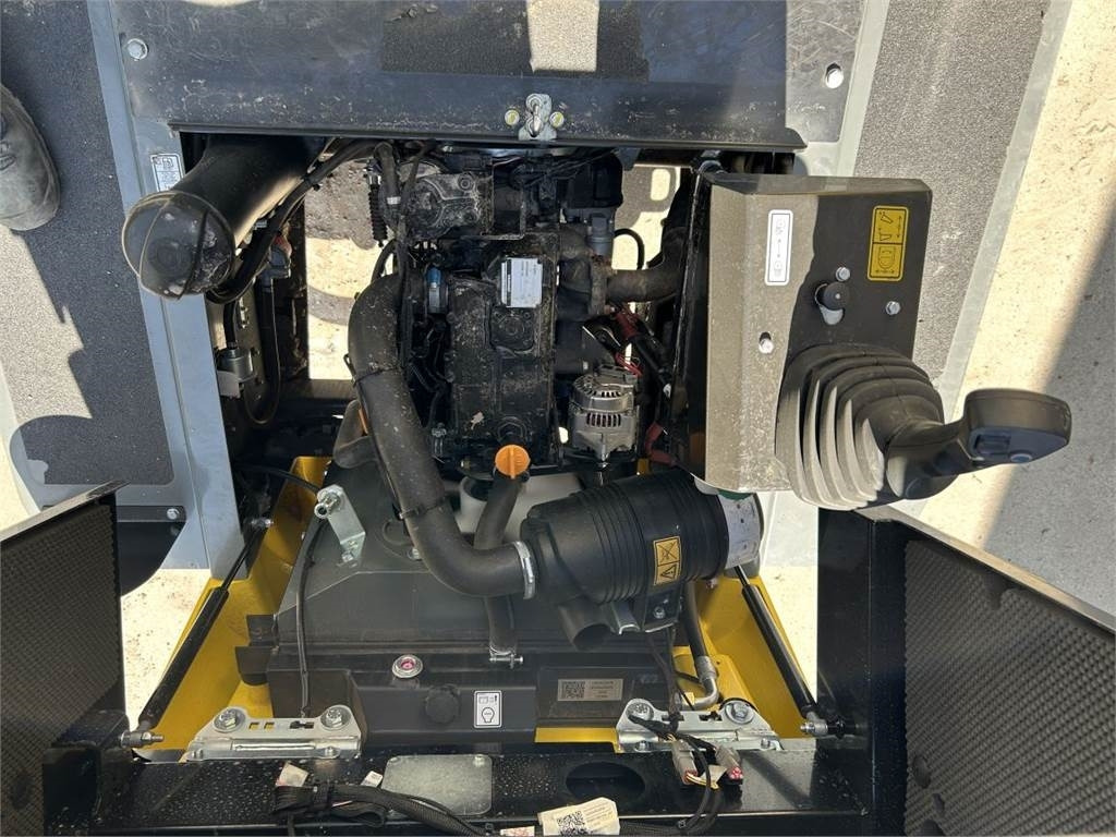 شاحنة قلابة صغيرة Neuson Wacker Neuson DW20 (8945): صورة 13