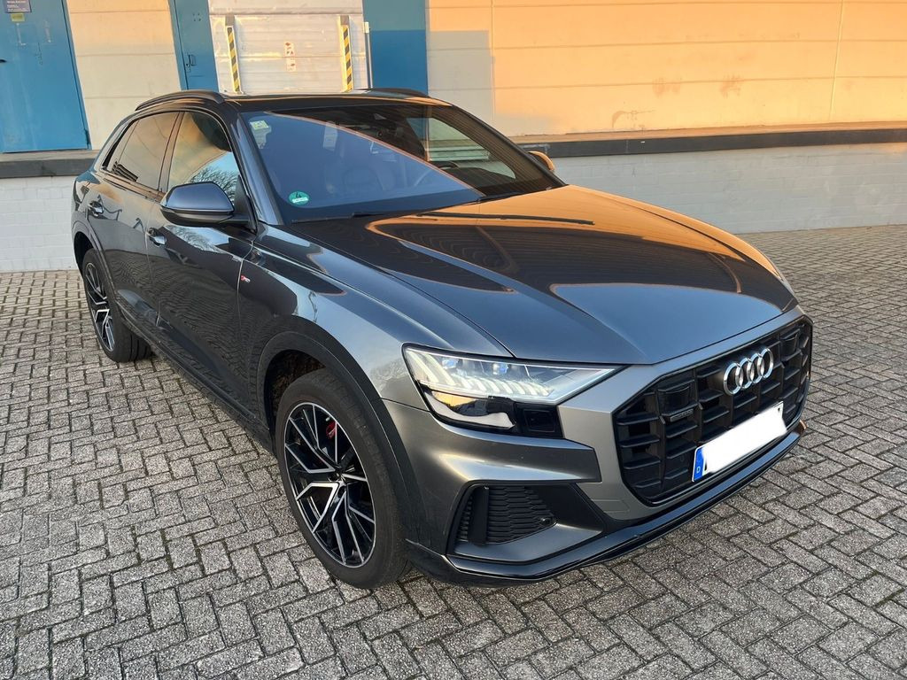 Audi Q8 50 TDI quattro tiptronic 22 Zoll*3xSline*Pano Audi Q8 50 TDI quattro tiptronic 22 Zoll*3xSline*Pano - سيارة دفع رباعي: صورة 1 Audi Q8 50 TDI quattro tiptronic 22 Zoll*3xSline*Pano Audi Q8 50 TDI quattro tiptronic 22 Zoll*3xSline*Pano - سيارة دفع رباعي: صورة 1