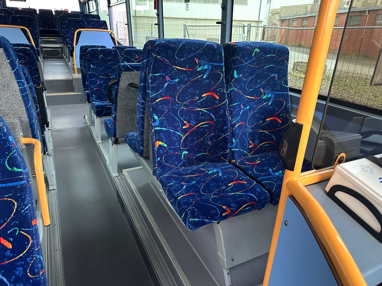 Iveco Irisbus Crossway LE SFR 152 DE*100 km/h*Schalt Iveco Irisbus Crossway LE SFR 152 DE*100 km/h*Schalt - حافلة المدينة: صورة 4 Iveco Irisbus Crossway LE SFR 152 DE*100 km/h*Schalt Iveco Irisbus Crossway LE SFR 152 DE*100 km/h*Schalt - حافلة المدينة: صورة 4