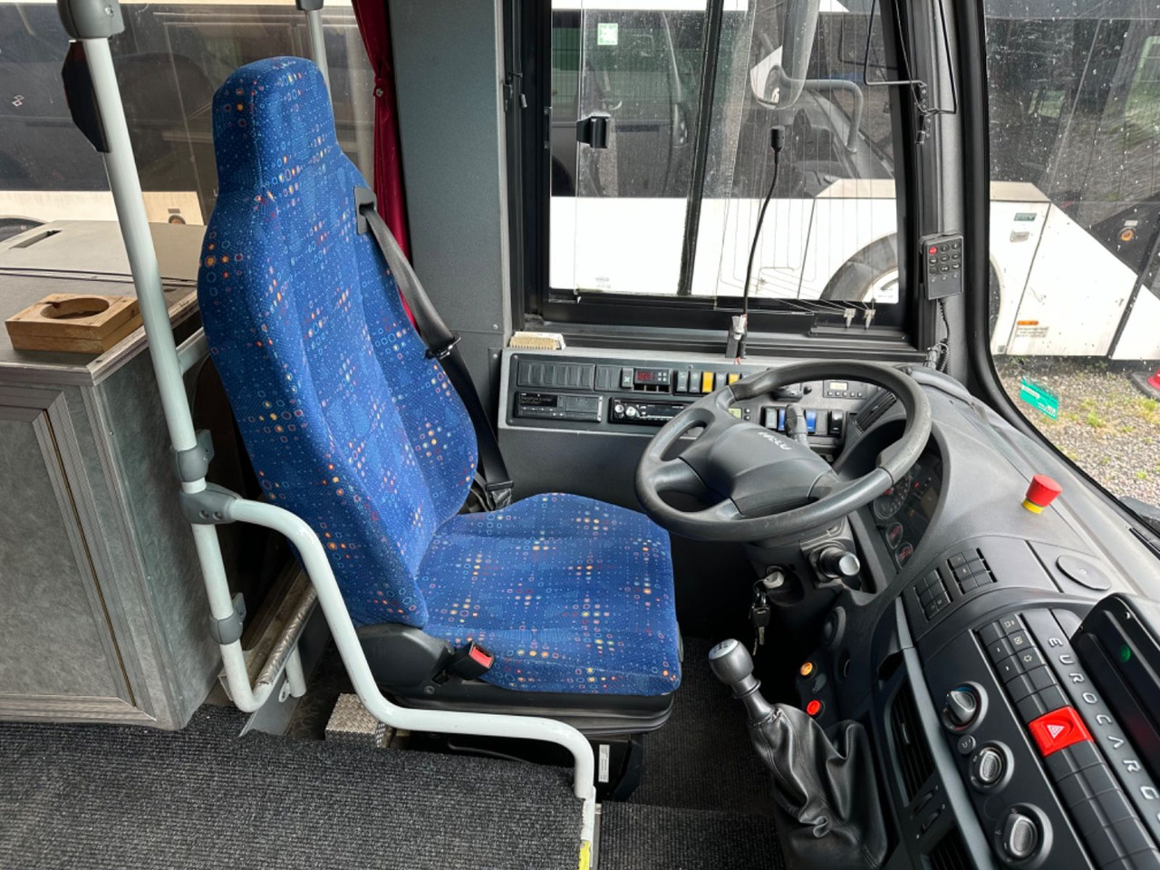 Iveco Kapena Tema 100 (32*Sitze*DE*TOP*Schalt) O510 Iveco Kapena Tema 100 , O 510, 818, Rapido - حافلة صغيرة, ميكروباص: صورة 4 Iveco Kapena Tema 100 (32*Sitze*DE*TOP*Schalt) O510 Iveco Kapena Tema 100 , O 510, 818, Rapido - حافلة صغيرة, ميكروباص: صورة 4