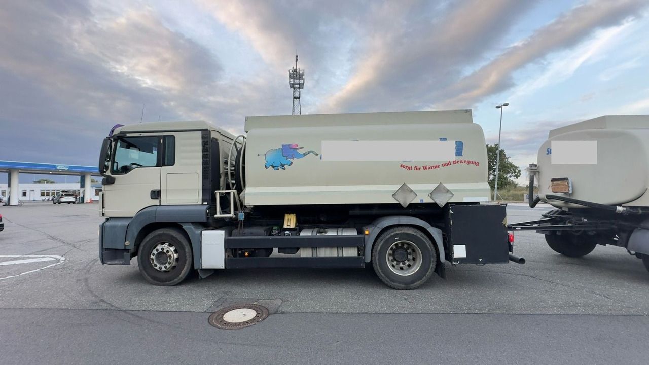 MAN TGS 18.440 4X2 BL A3 (Oben+Untenbefüllung) - شاحنة صهريج: صورة 1 MAN TGS 18.440 4X2 BL A3 (Oben+Untenbefüllung) - شاحنة صهريج: صورة 1