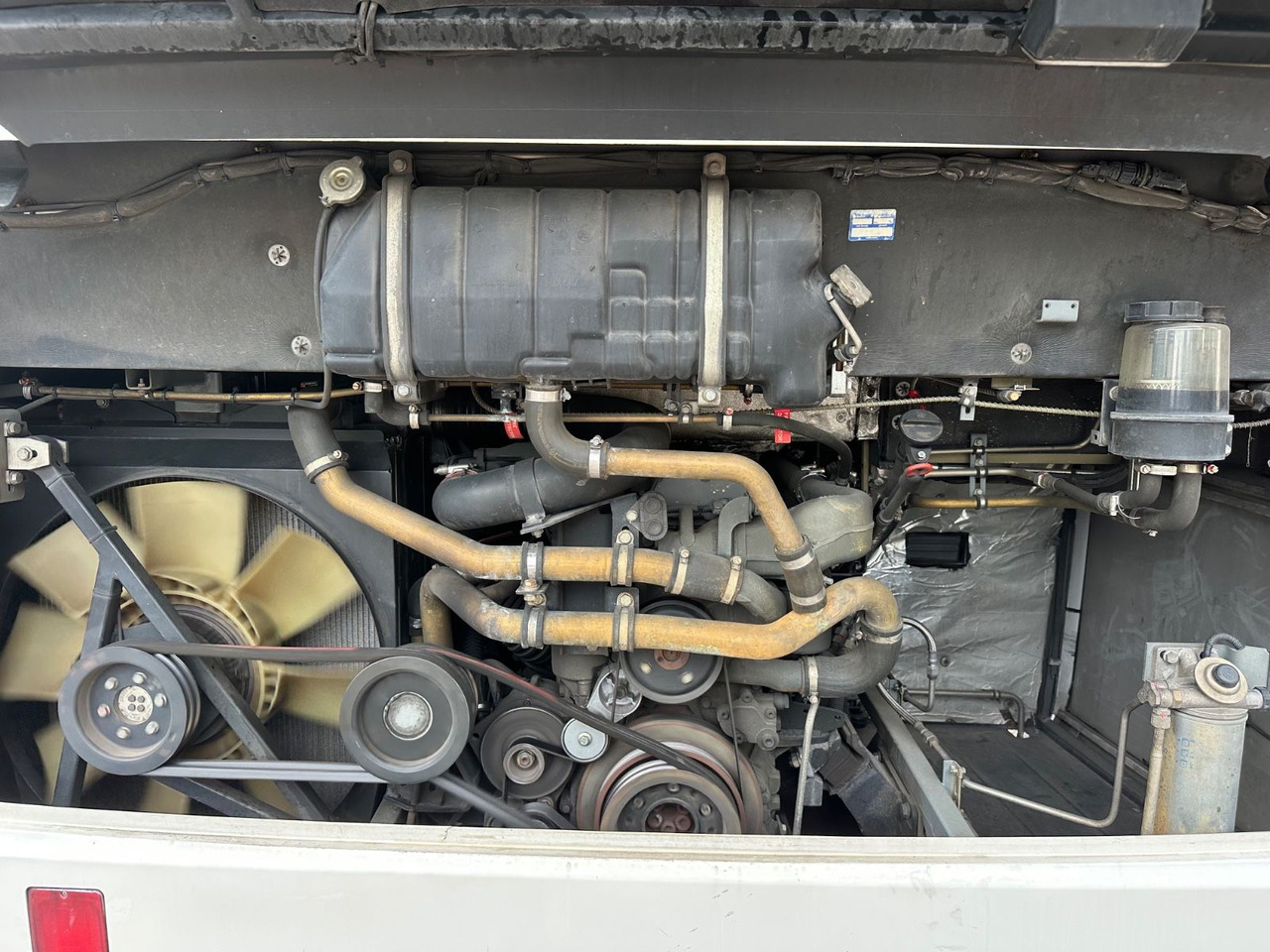 Mercedes-Benz O560 Intouro (EEV*Schalt) - حافلة سوبربان: صورة 4 Mercedes-Benz O560 Intouro (EEV*Schalt) - حافلة سوبربان: صورة 4