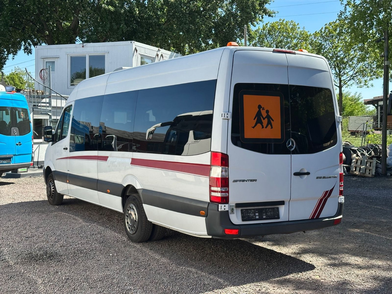 Mercedes-Benz Sprinter 516 CDi (DE*Klima*24 Sitze) - حافلة صغيرة, ميكروباص: صورة 2 Mercedes-Benz Sprinter 516 CDi (DE*Klima*24 Sitze) - حافلة صغيرة, ميكروباص: صورة 2