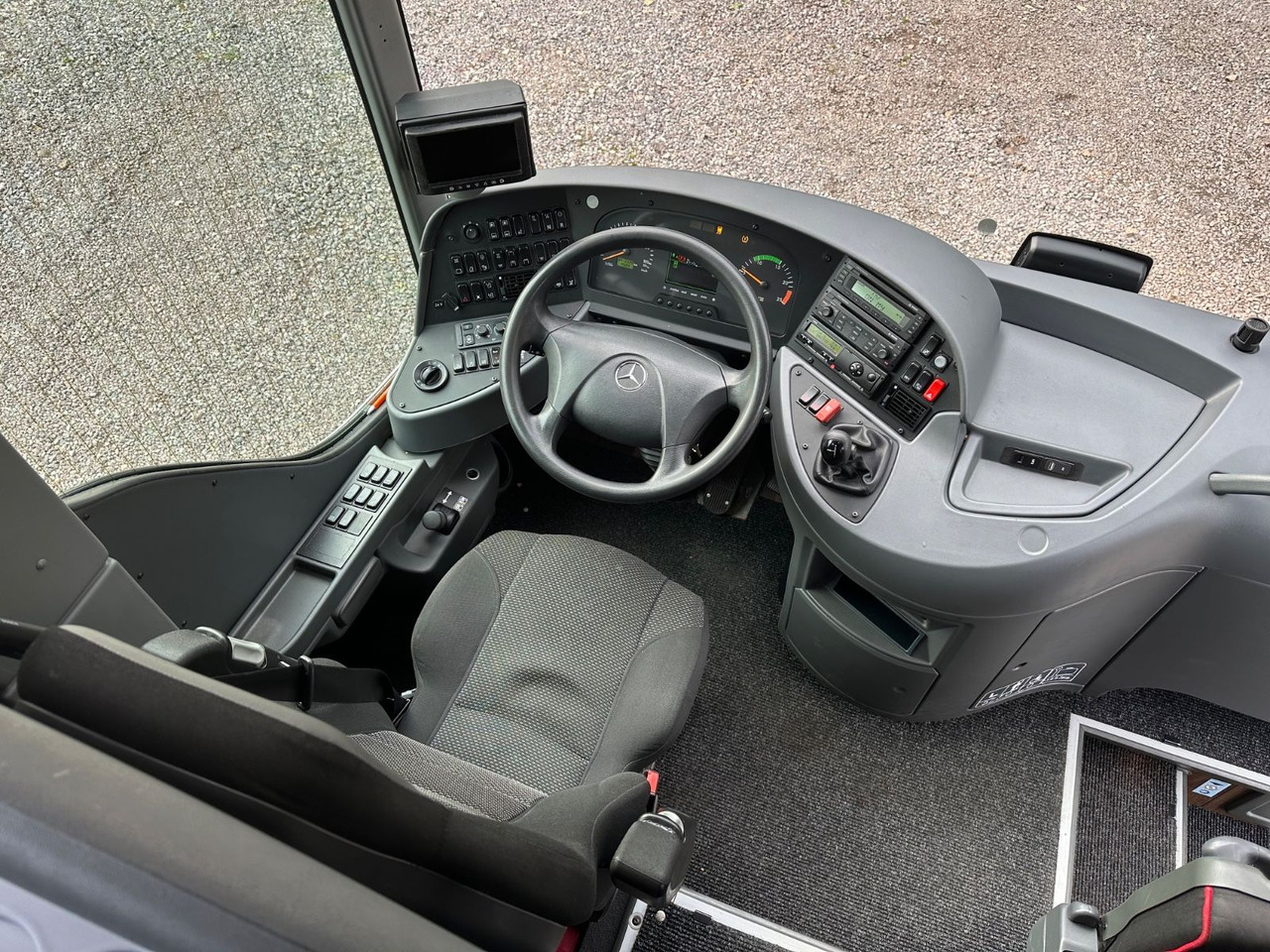 Mercedes-Benz Tourismo O350 17 RHD-L (60 Sitze*341.tKM*DE*TOP) - مركبة كوتش: صورة 5 Mercedes-Benz Tourismo O350 17 RHD-L (60 Sitze*341.tKM*DE*TOP) - مركبة كوتش: صورة 5