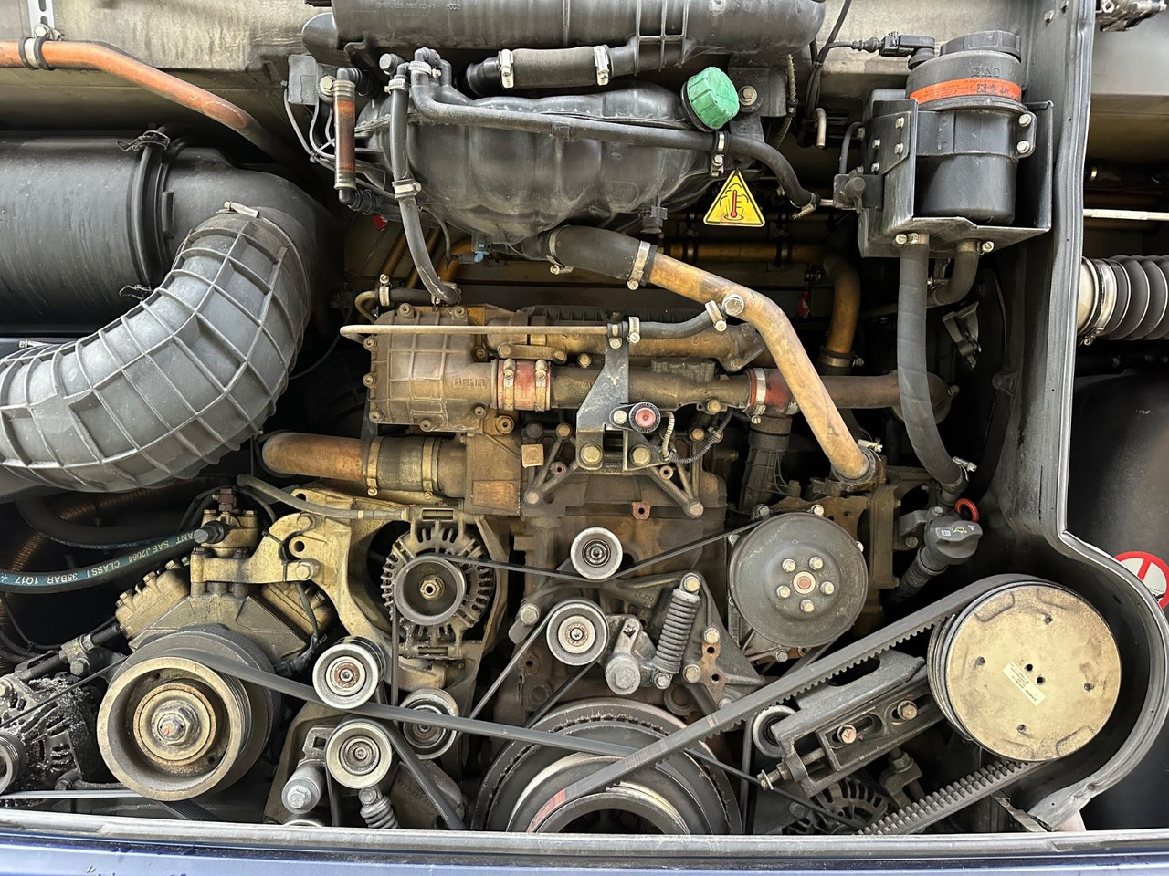 Mercedes-Benz Travego O580 16 RHD-M (LuxLine*TOP*DE) - مركبة كوتش: صورة 3 Mercedes-Benz Travego O580 16 RHD-M (LuxLine*TOP*DE) - مركبة كوتش: صورة 3