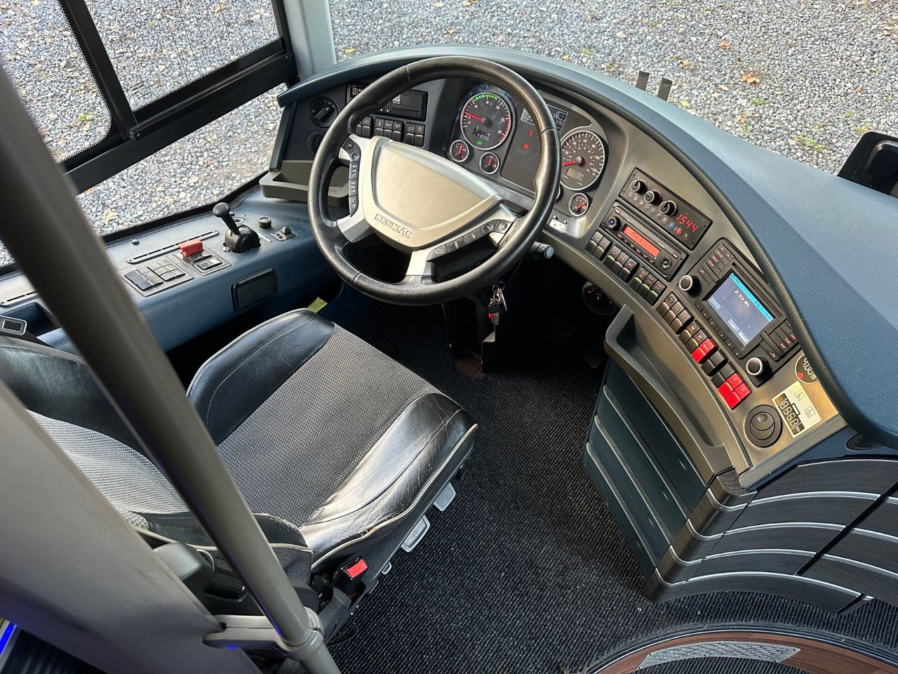 Neoplan P06 Skyliner L (78 Sitze*TOP*Panorama) - حافلة ذات طابقين: صورة 5 Neoplan P06 Skyliner L (78 Sitze*TOP*Panorama) - حافلة ذات طابقين: صورة 5