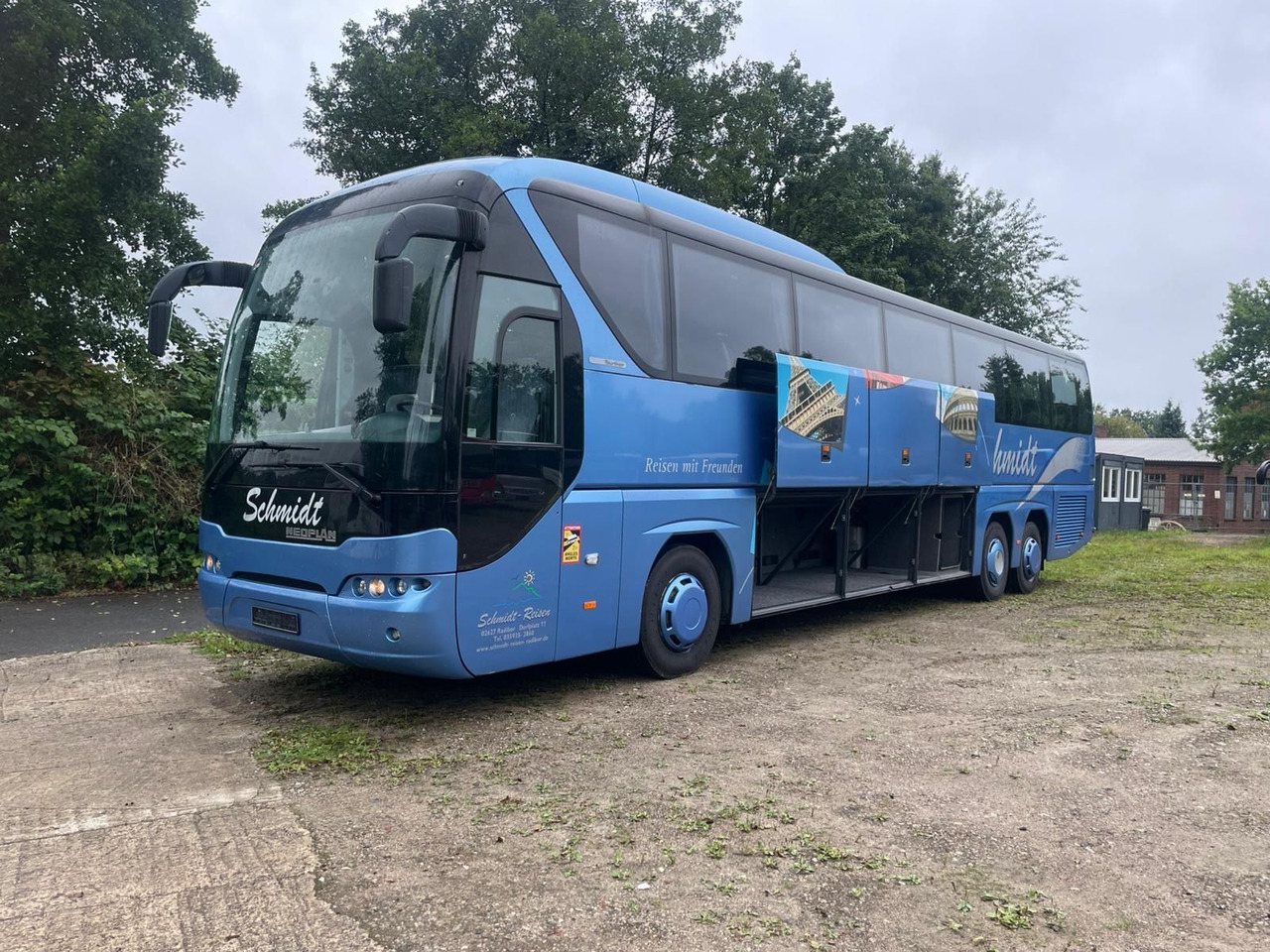 Neoplan Tourliner L P22 (59 Sitze*Schalt*TOP*DE) - مركبة كوتش: صورة 1 Neoplan Tourliner L P22 (59 Sitze*Schalt*TOP*DE) - مركبة كوتش: صورة 1