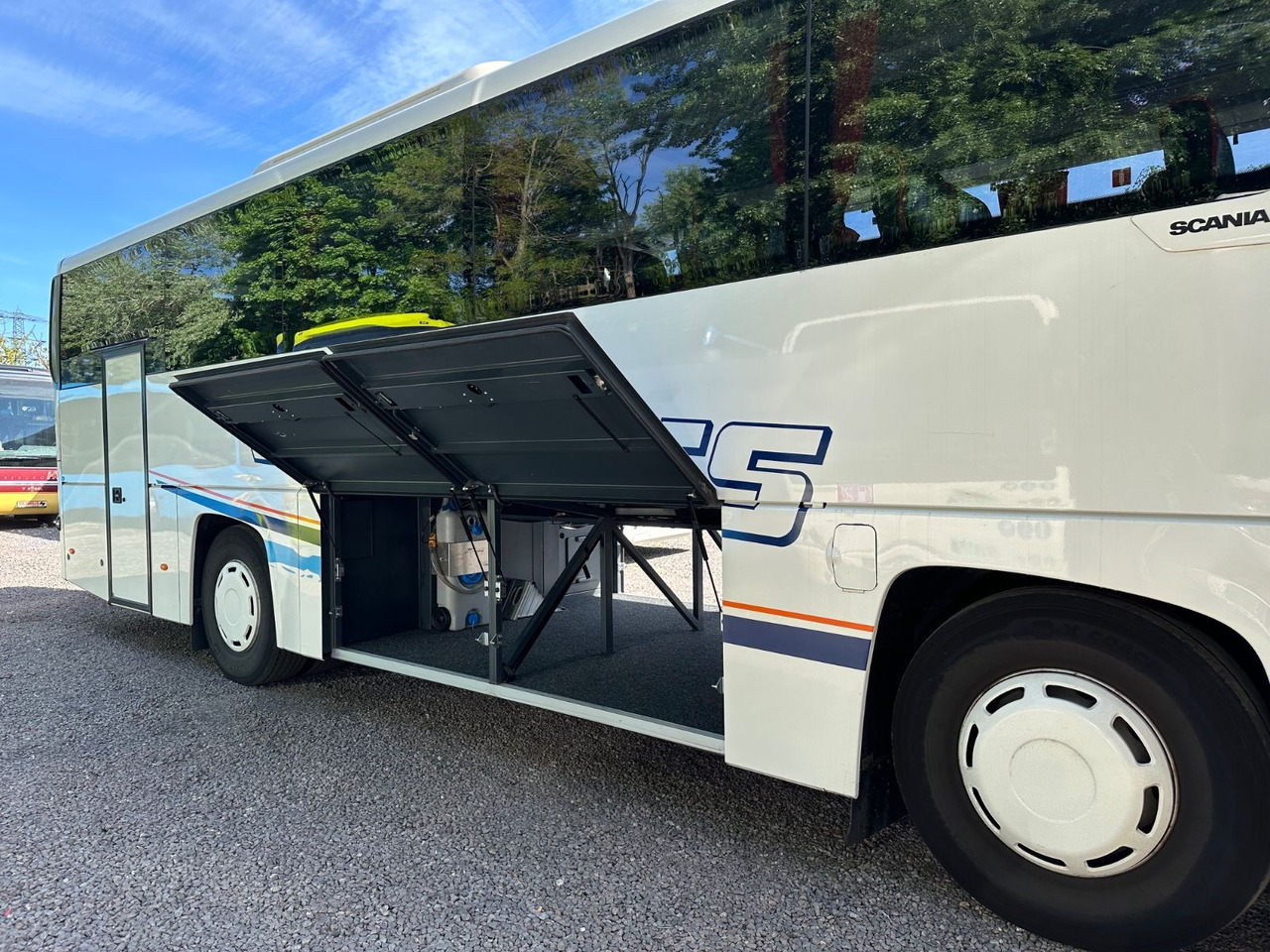 Scania Interlink MD (wenig Km*TOP*DE) S511 HD/ O350K - مركبة كوتش: صورة 4 Scania Interlink MD (wenig Km*TOP*DE) S511 HD/ O350K - مركبة كوتش: صورة 4