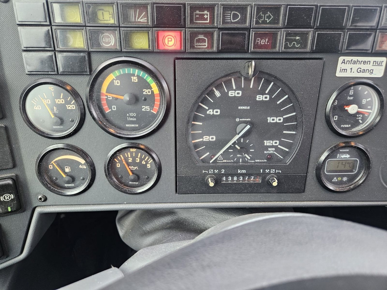 حافلة سوبربان Setra S 317 UL (66 Sitze*Schalt*TOP): صورة 15 حافلة سوبربان Setra S 317 UL (66 Sitze*Schalt*TOP): صورة 15