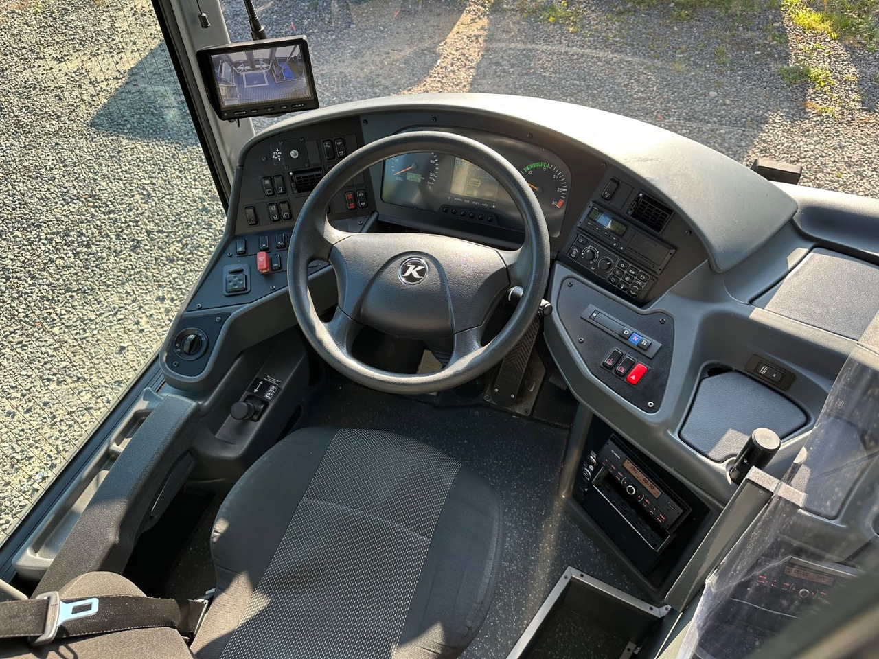 Setra S 415 LE Business (374 tKm*TOP) - حافلة المدينة: صورة 4 Setra S 415 LE Business (374 tKm*TOP) - حافلة المدينة: صورة 4