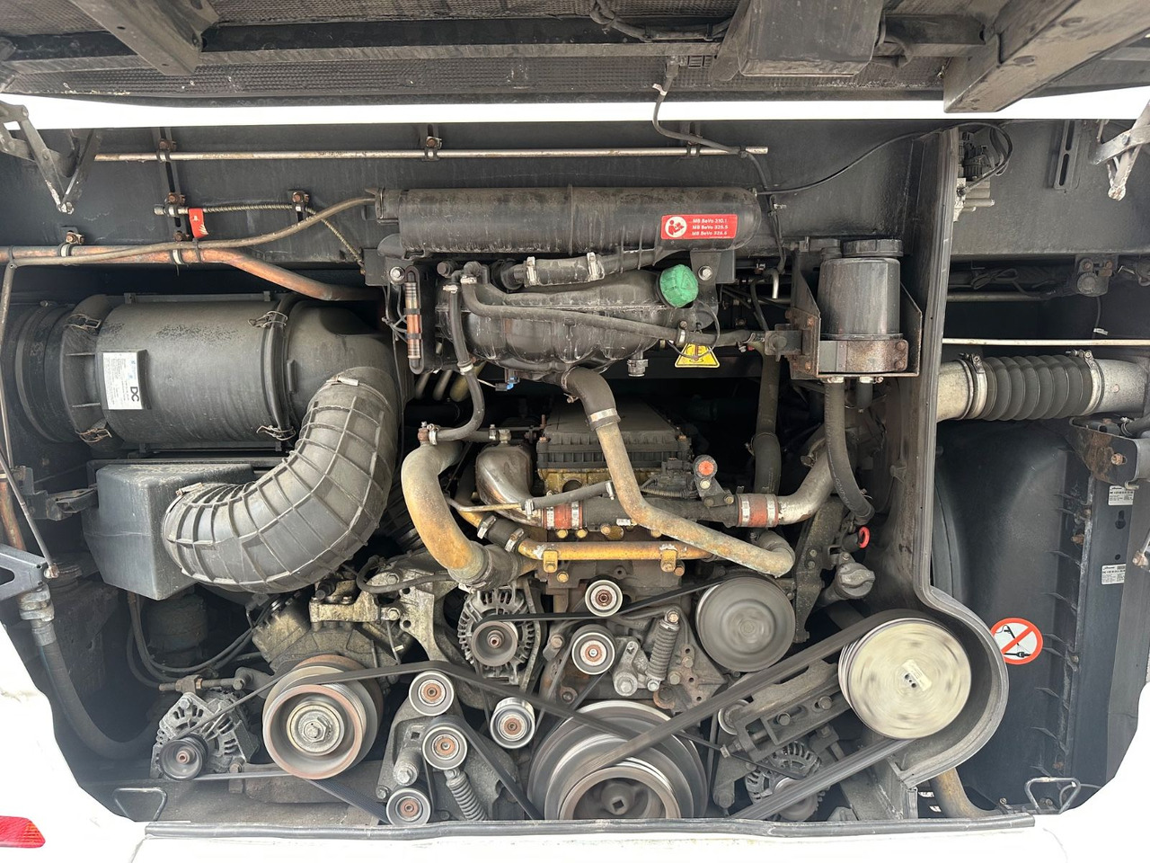 Setra S 516 HD/2A (54 Sitze*DE-Bus) - مركبة كوتش: صورة 4 Setra S 516 HD/2A (54 Sitze*DE-Bus) - مركبة كوتش: صورة 4