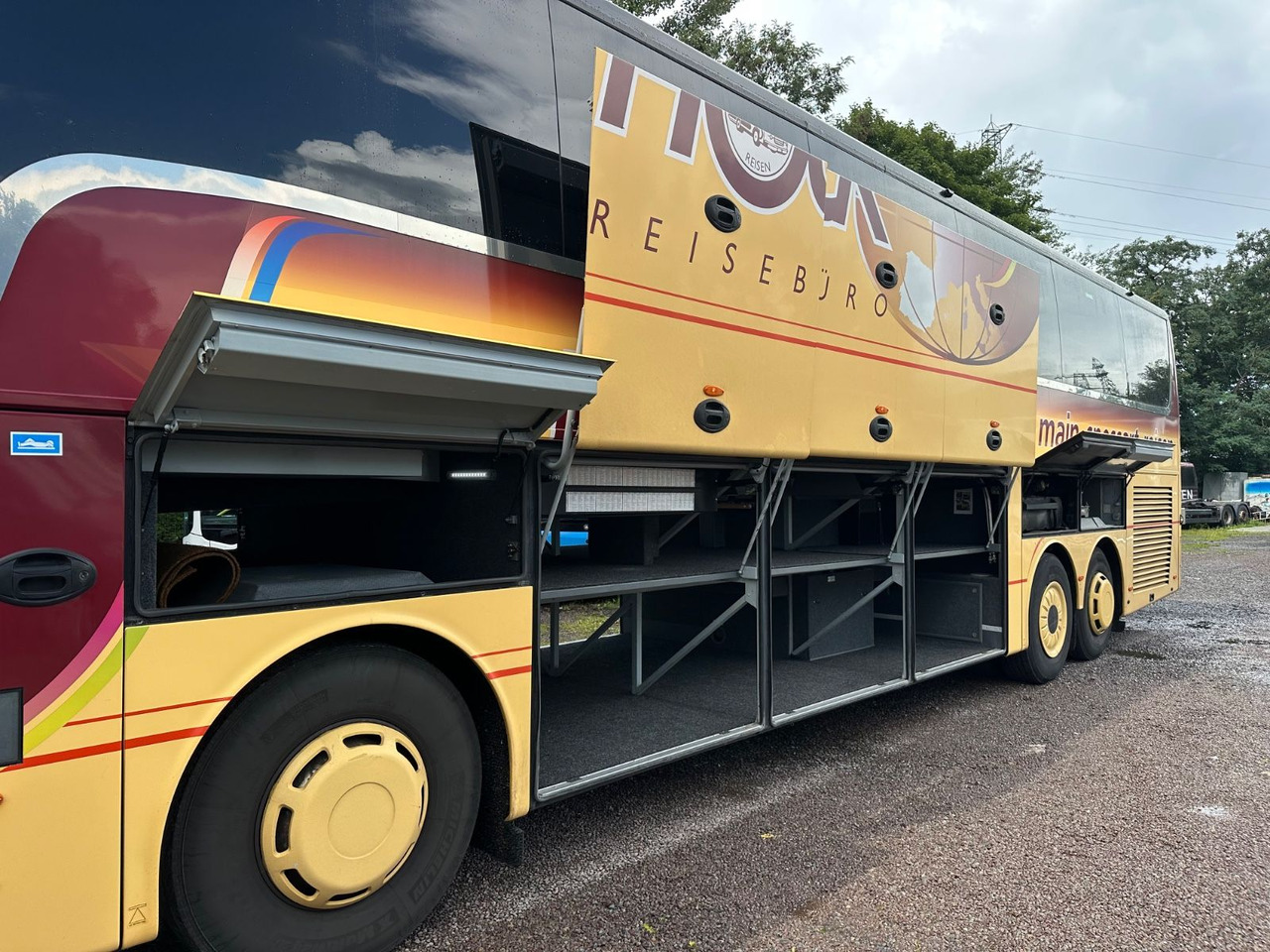 Vanhool TX16 Astron (TOP) 417 HDH/ 517 HDH - مركبة كوتش: صورة 4 Vanhool TX16 Astron (TOP) 417 HDH/ 517 HDH - مركبة كوتش: صورة 4