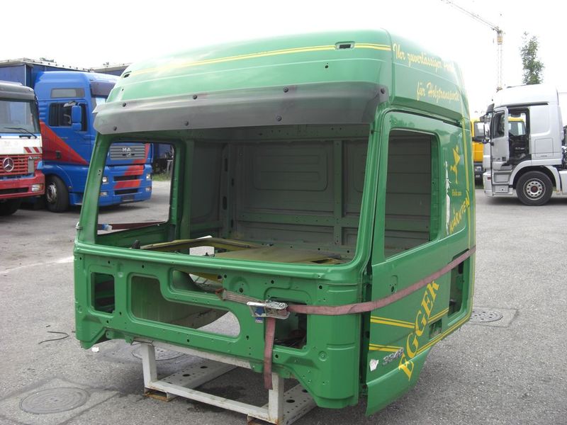 MERCEDES BENZ Actros MP2 Rohbau/Beschaedigt - كابينة: صورة 1 MERCEDES BENZ Actros MP2 Rohbau/Beschaedigt - كابينة: صورة 1