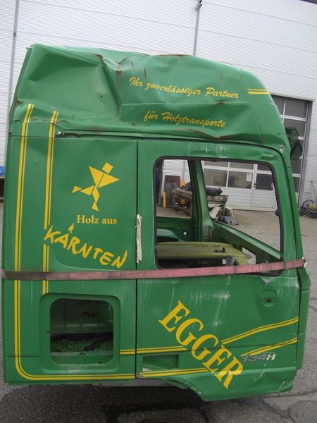 MERCEDES BENZ Actros MP2 Rohbau/Beschaedigt - كابينة: صورة 4 MERCEDES BENZ Actros MP2 Rohbau/Beschaedigt - كابينة: صورة 4