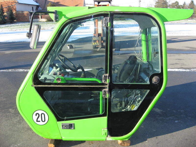 MERLO komplette Kabine, complete cabin, cabine complète, Полный кабины The photo is illustrative! Various cab models still in stock. We need a VIN + SAV number to correctly identify the cabin Your Merlo. - كابينة - رافعة تلسكوبية: صورة 1 MERLO komplette Kabine, complete cabin, cabine complète, Полный кабины The photo is illustrative! Various cab models still in stock. We need a VIN + SAV number to correctly identify the cabin Your Merlo. - كابينة - رافعة تلسكوبية: صورة 1